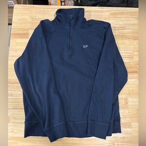 Men’s vineyard vines navy pullover, small!
